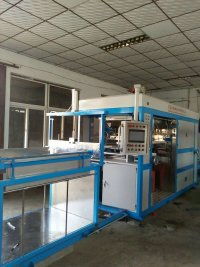 從上海伺服機(jī)吸塑機(jī)到青島大楊自動化 生物科技制造的精密協(xié)奏