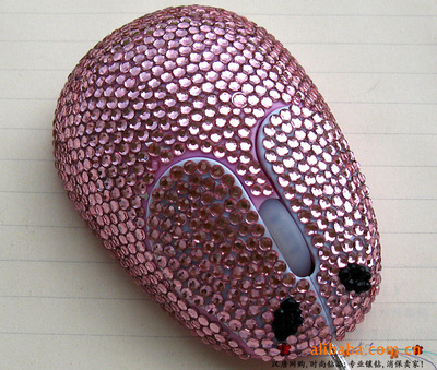 產(chǎn)品貼鉆鑲鉆粘鉆加工服務(wù) - 深圳市彩途工藝品